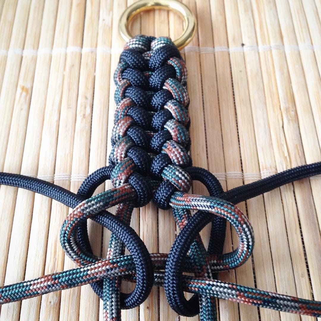 Плетение браслетов из шнурков