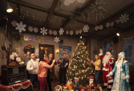 Новогодний сценарий «Волшебство в сельском клубе»